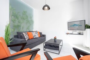 TV, offices - Bright 2 bedroom apartment in Palaio Faliro (Paleo Faliro)