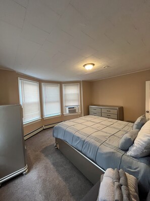 4 habitaciones, tabla de planchar con plancha y wifi gratis
