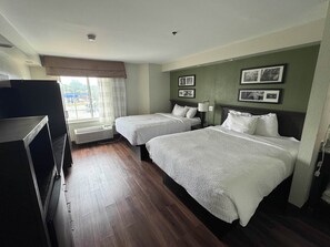 Habitación doble estándar, 1 cama matrimonial, para no fumadores, vista a la ciudad | Ropa de cama de alta calidad y camas Select Comfort 