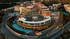 Front of property - Qlusive Hotel (Kusadasi)