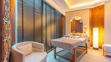 Sauna, hot tub, ruang uap, pijat Thailand, dan pijat