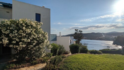 Yanna & Peri Aegean Breeze Retreat
