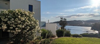 Yanna & Peri Aegean Breeze Retreat
