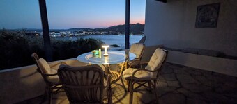 Yanna & Peri Aegean Breeze Retreat