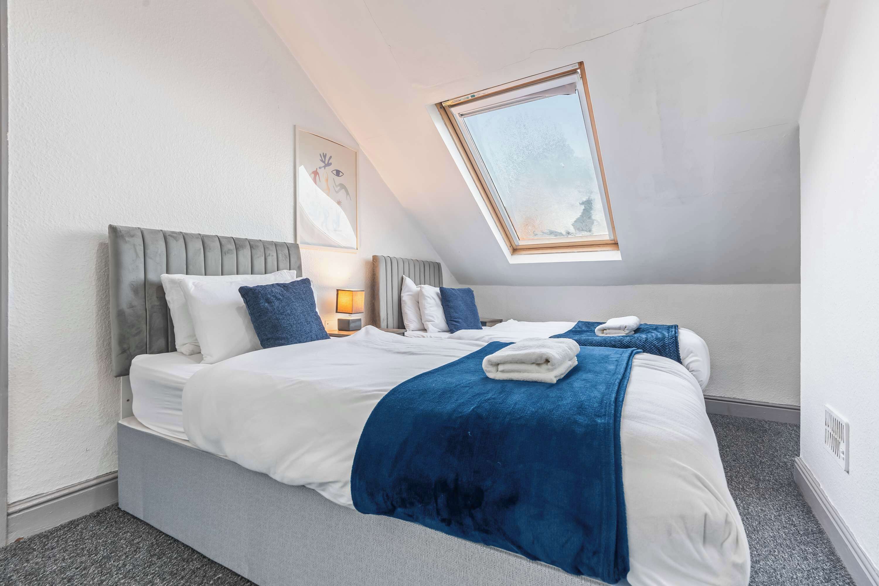 3 soverom, strykejern/-brett, wi-fi og sengetøy