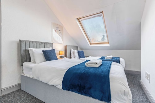 Lily House - 3 Bed WIFI & Parking Hull