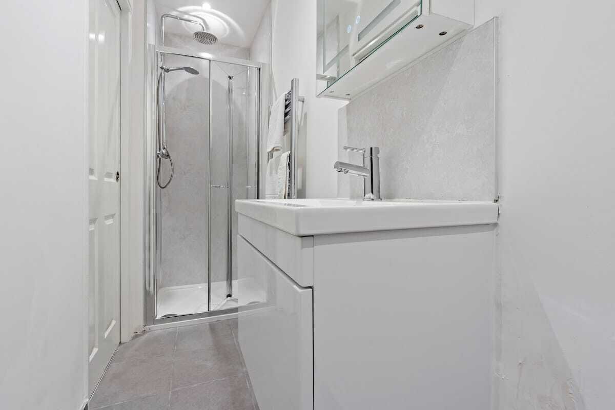 Shower, hair dryer