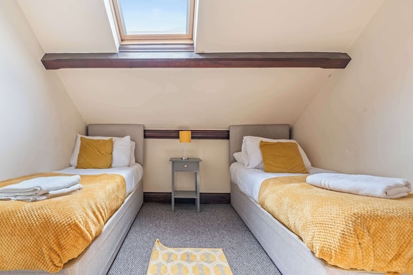 4 chambres, fer et planche Ă repasser, Wi-Fi, draps fournis