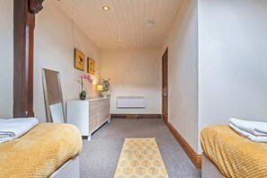 Interior - Daffodil Apartment 4 Bedroom in Pontypool (Torfaen Principal Area)