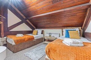4 室のベッドルーム、アイロン / アイロン台、WiFi、ベッドシーツ