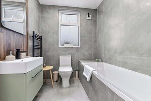 Een douche, een haardroger