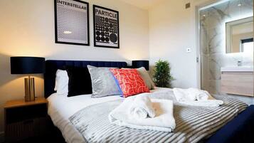 4 slaapkamers, een strijkplank/strijkijzer, wifi, beddengoed