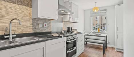 Fridge, microwave, oven, stovetop