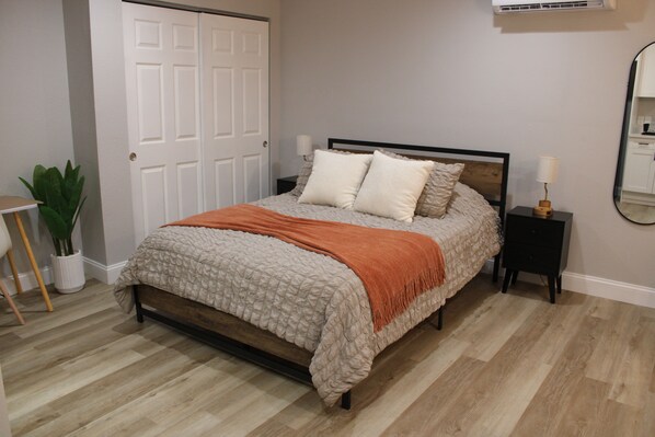 1 bedroom, iron/ironing board, free WiFi, bed sheets