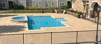 Spacious 4-bedroom apartment with WiFi, fitness room in charming Warrensburg