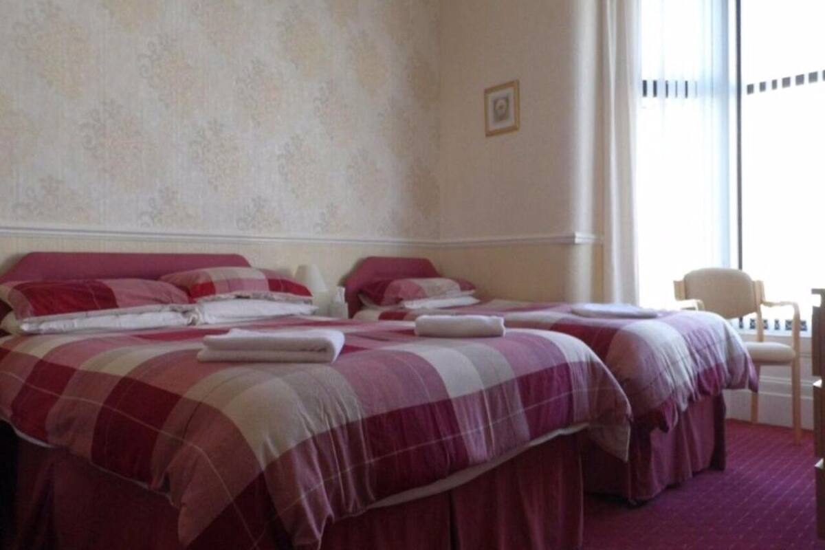 Comfort Triple Room | Iron/ironing board, free WiFi
