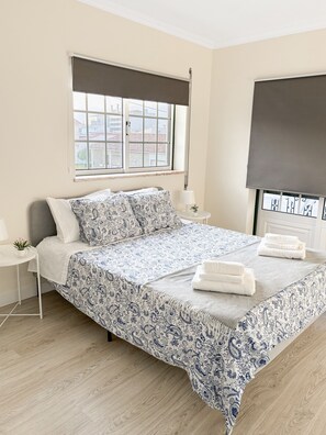 2 bedrooms, in-room safe, iron/ironing board, free WiFi