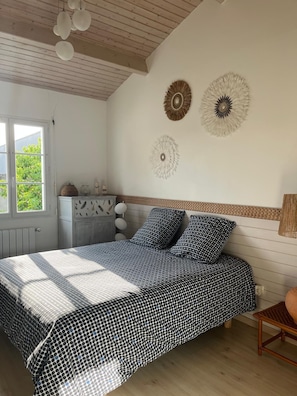 3 Schlafzimmer, Schreibtisch, kostenloses WLAN, Bettwäsche