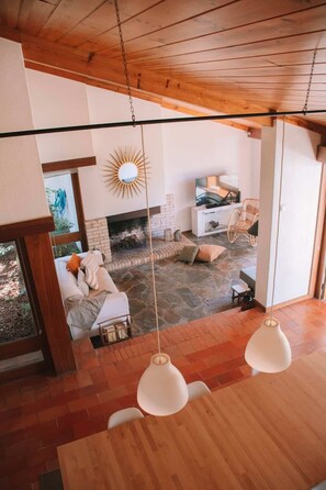 TV connectée, cheminée