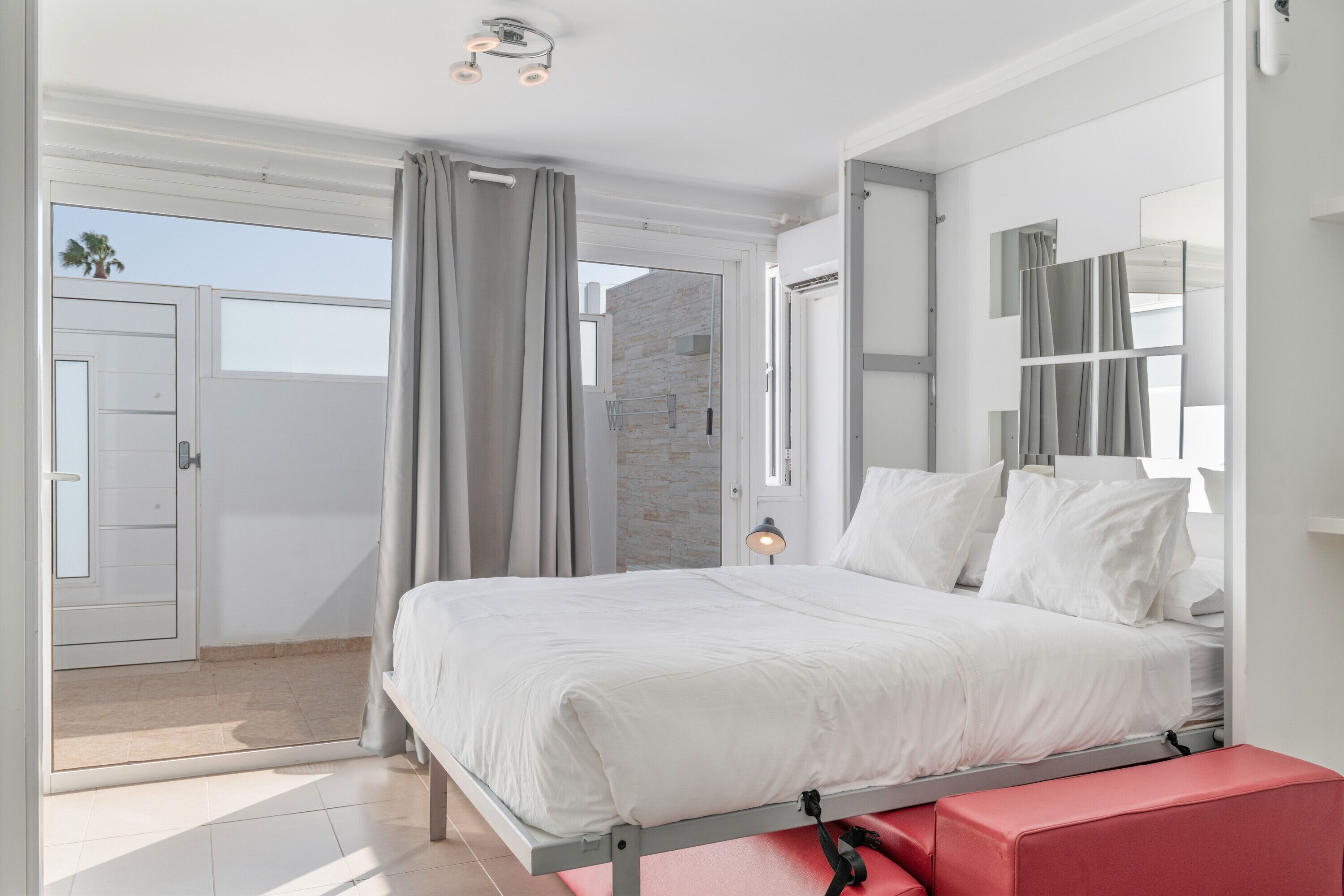 1 chambre, fer et planche à repasser, Wi-Fi, draps fournis