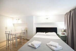 1 quarto, ferros/tábuas de passar roupa, Wi-Fi, roupa de cama