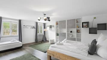 3 Schlafzimmer, Schreibtisch, kostenloses WLAN, Bettwäsche
