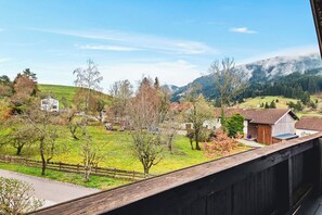 Property grounds - Spacious Allgäu loft | maisonette style (Nesselwang)