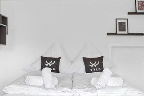 3 bedrooms, desk, free WiFi, bed sheets - Spacious Allgäu loft | maisonette style (Nesselwang)