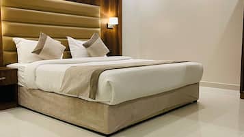 Room | Iron/ironing board, free WiFi