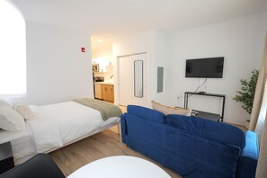 Iron/ironing board, travel cot, WiFi, bed sheets