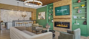 The Platinum Downtown Stamford Studio Getaway