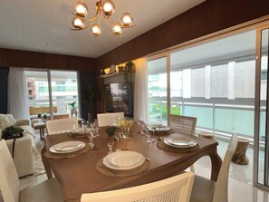 Deluxe-Apartment | Esszimmer