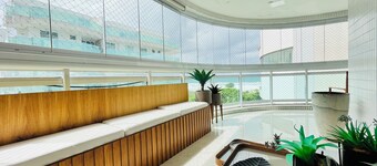 CM 304 - luxo conforto em frente ao mar 
