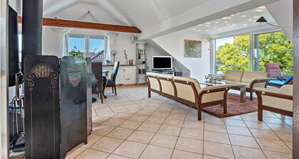 Apartment 'Dachstübchen' mit Balkon