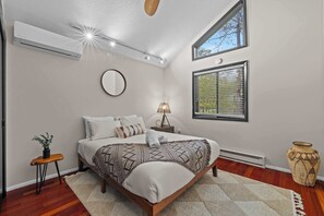 4 多间卧室、旅行婴儿床、WiFi、床单