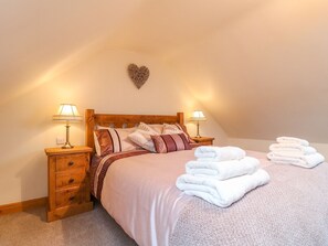 6 kamar tidur dan didekorasi berbeda-beda