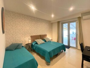 2 bedrooms, WiFi, bed sheets