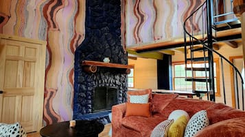 TV, fireplace, offices