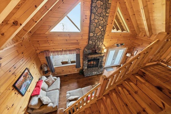 TV, fireplace, offices