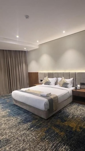 Iron/ironing board (on request), free WiFi - Doolve Hotel Apartments Hail Al Naqra (Ha'il)