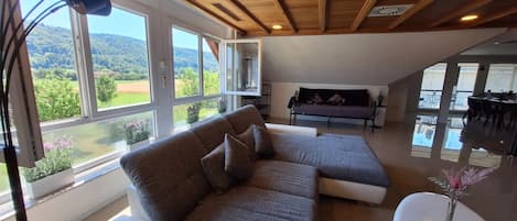 TV, DVD player, stereo