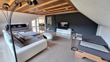 TV, DVD player, stereo