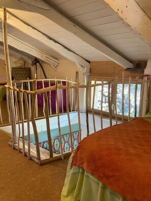 1 chambre, fer et planche à repasser, Wi-Fi, draps fournis