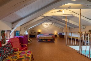 1 chambre, fer et planche à repasser, Wi-Fi, draps fournis
