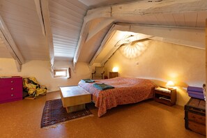 1 bedroom, iron/ironing board, WiFi, bed sheets - Holiday Home 'La Casita' with Mountain View, Private Terrace and Wi-Fi (Beauvène)