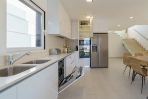 Fridge, microwave, oven, stovetop