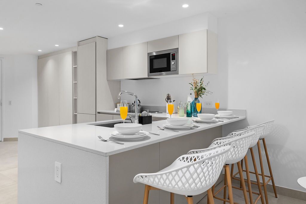 舒適公寓客房 | 私人廚房 | 大型冰箱、微波爐、烤箱、爐台