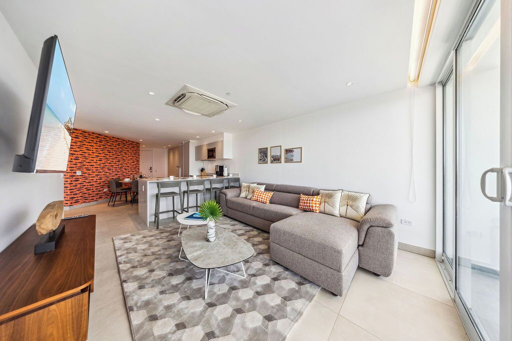 Comfort Condo | Living area