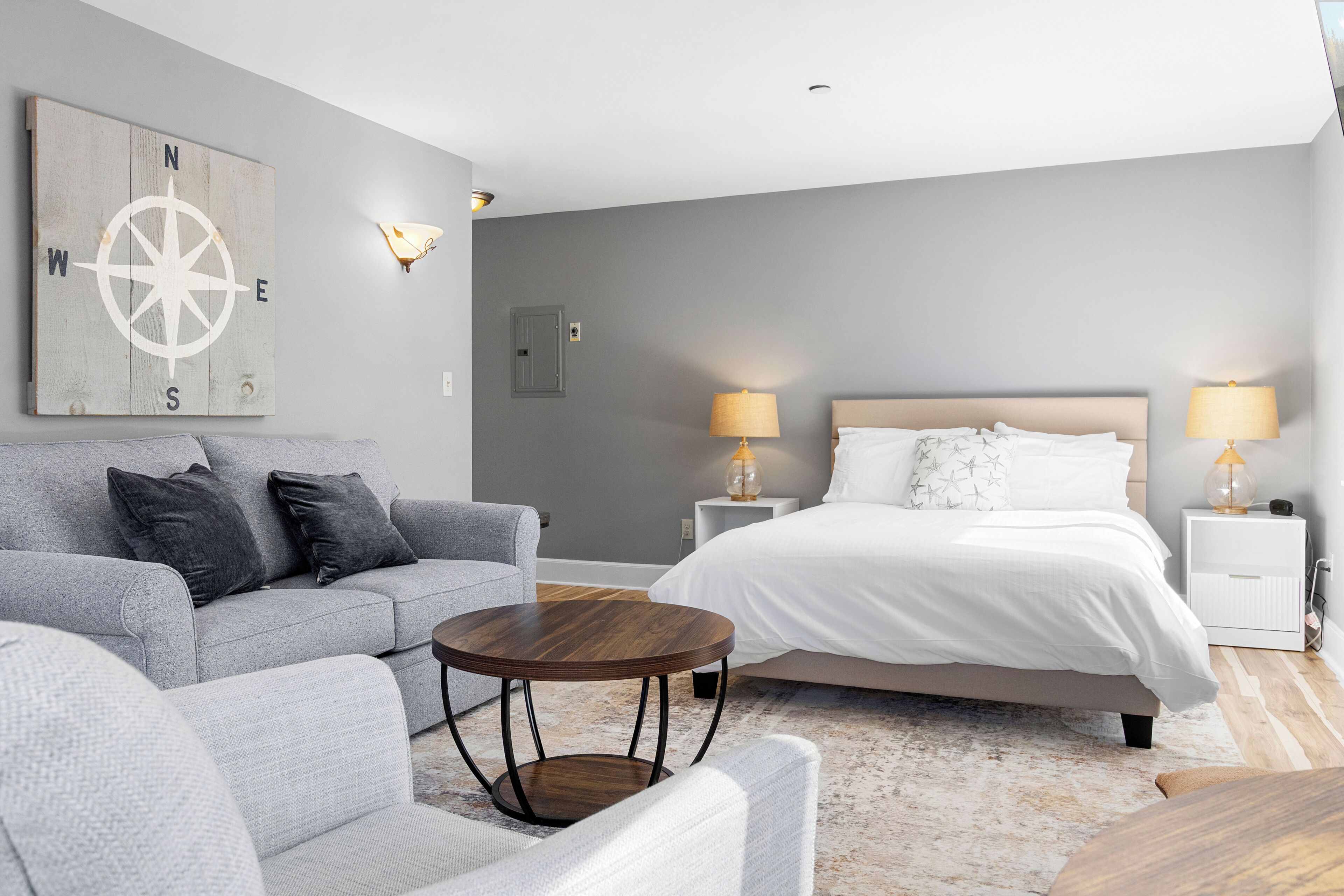 Iron/ironing board, free WiFi, bed sheets