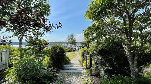 Mabel's Maine Studio on the River